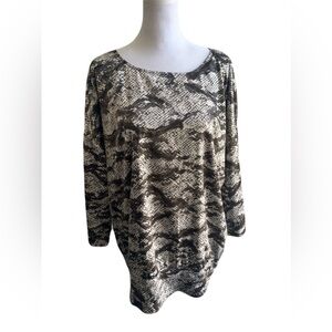 CHICOS Dolman Sleeve Blouse in Snake Print, Like New